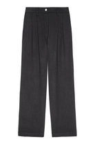 PANTS/SHORTS Flannel Pleated Pant in Charcoal Donni