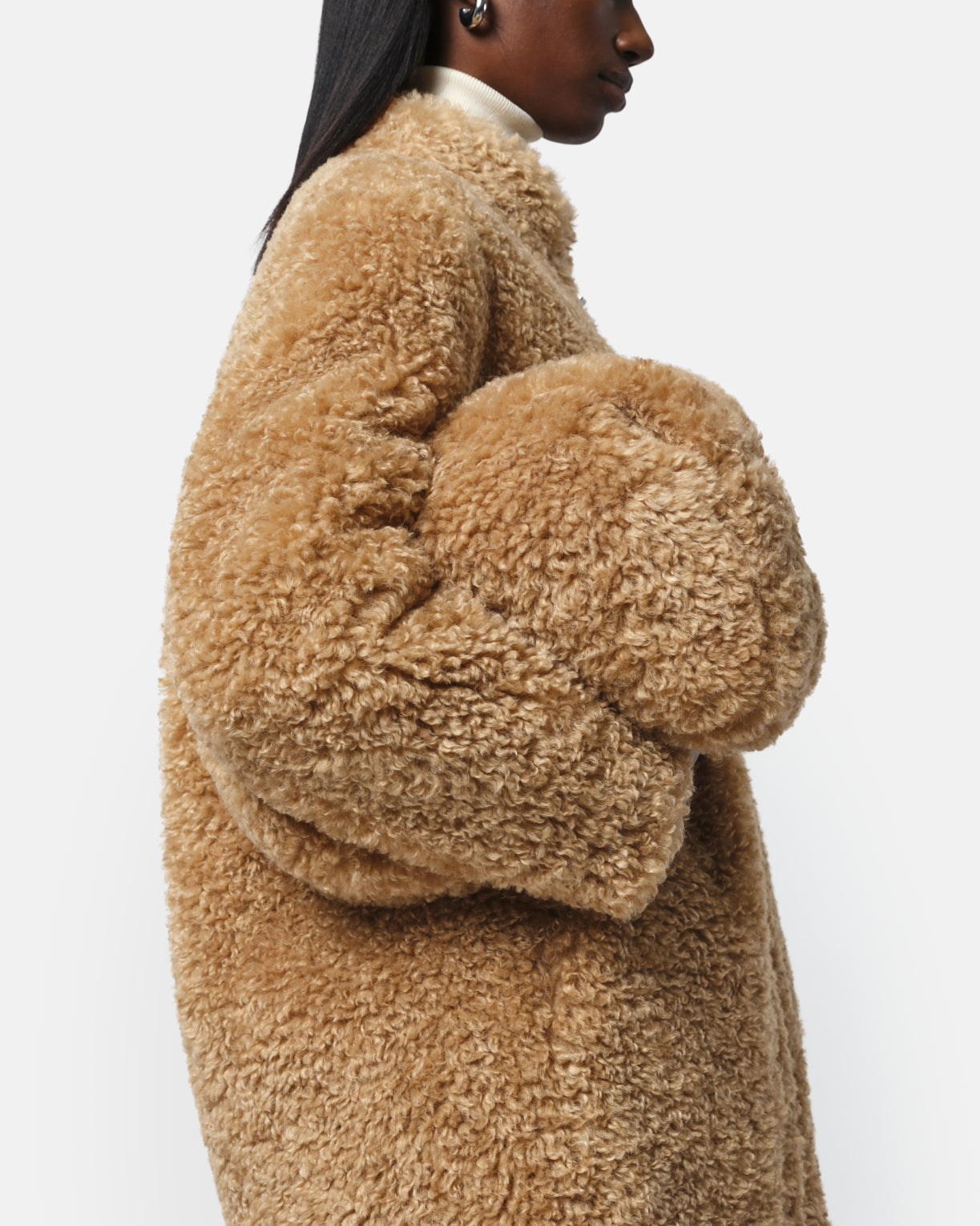 ACCESSORIES Jumbo Noor Bouclette Pouch in Camel Apparis