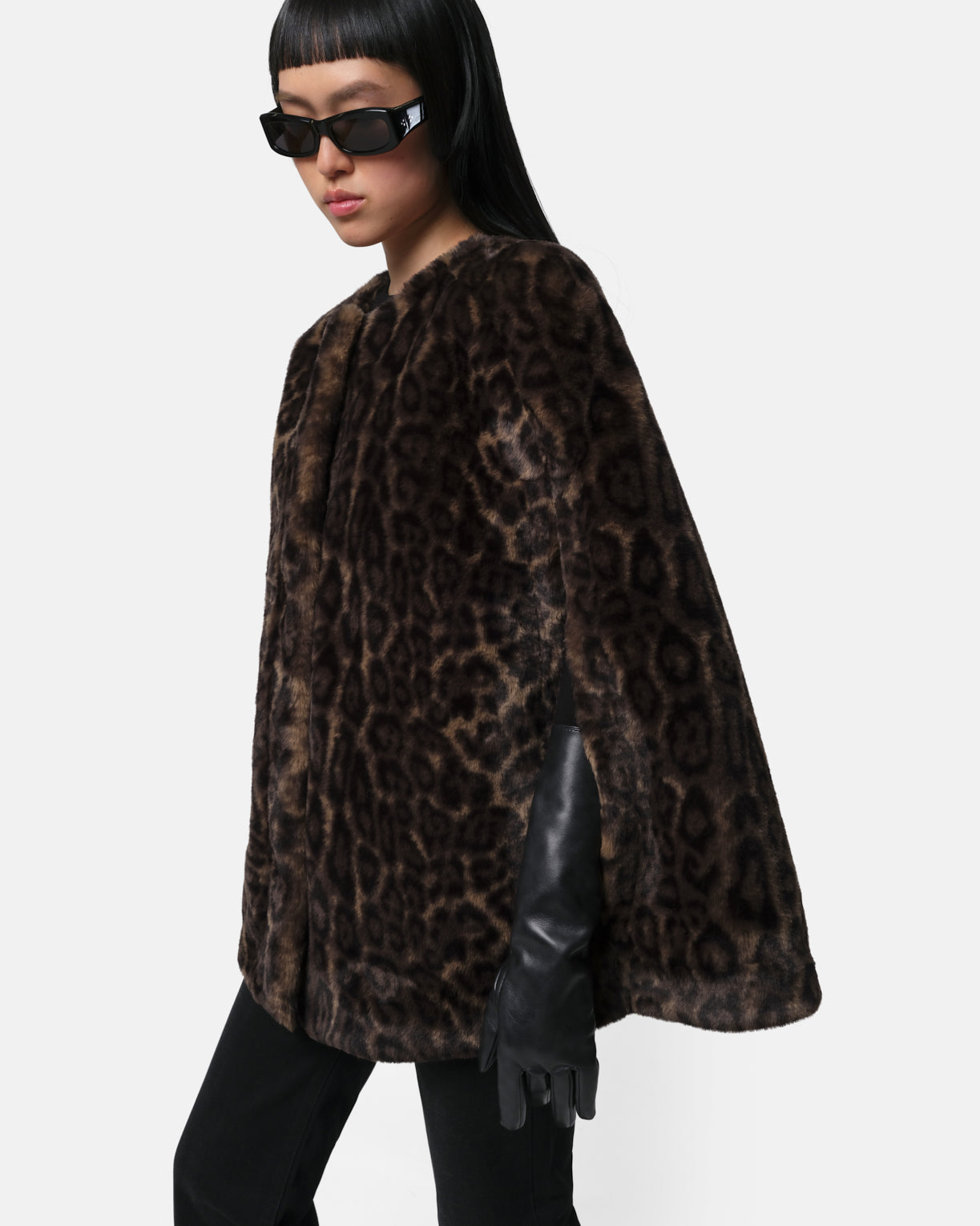 COATS/JACKET Sloane Cape in Leopard Apparis