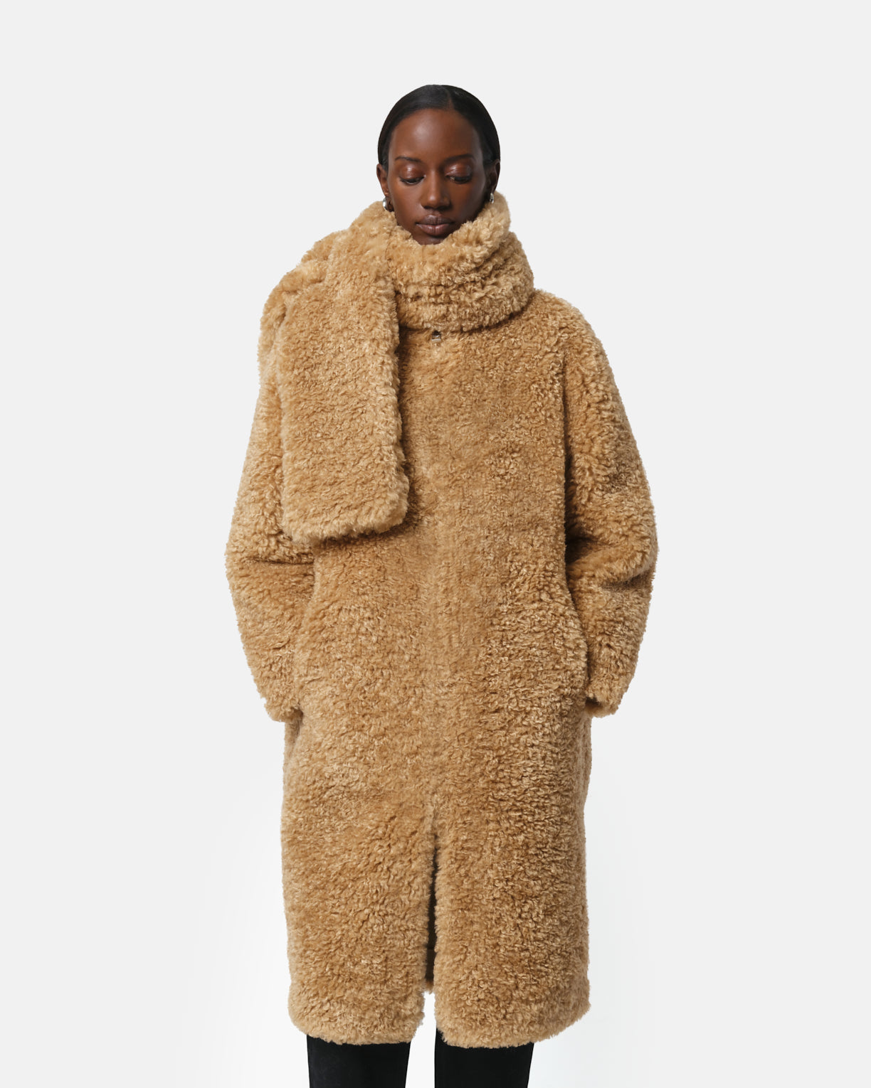 ACCESSORIES Kai Bouclette Scarf in Camel Apparis