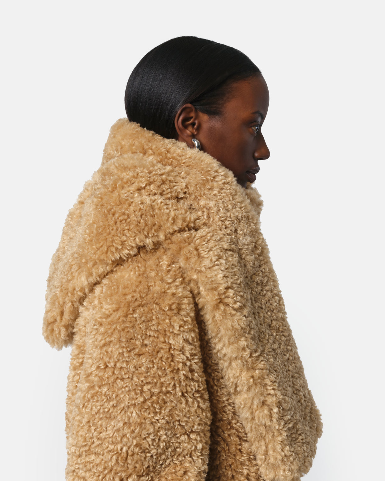ACCESSORIES Kai Bouclette Scarf in Camel Apparis