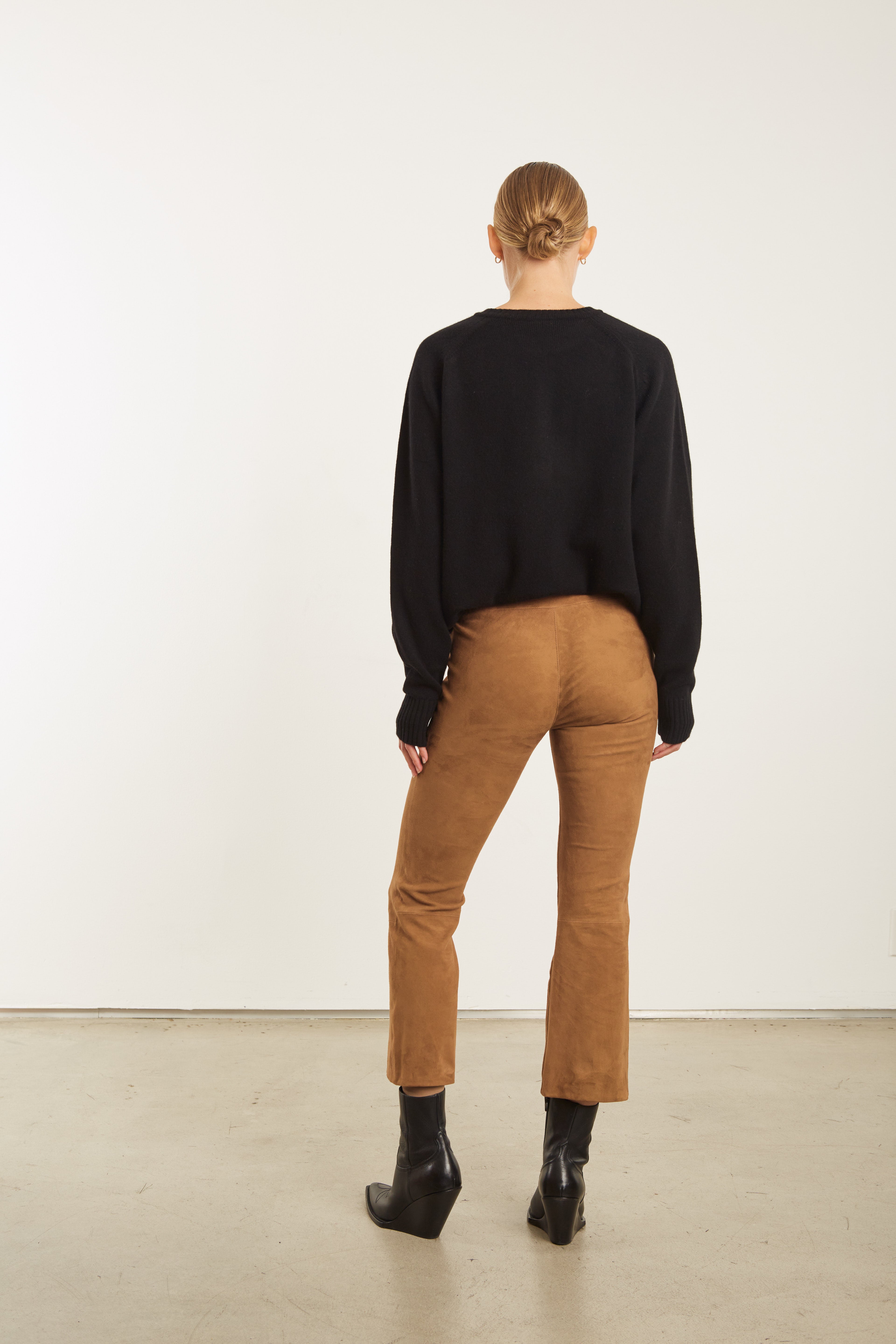 Cropped Flare Leather Leggings in Cognac