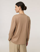 TEES/TANKS Long Sleeve Jersey Tee in Cashew Handvaerk