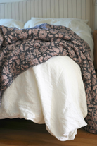 HOME DECOR Sherpa Cottage Blanket in Anthracite Floral House No. 23