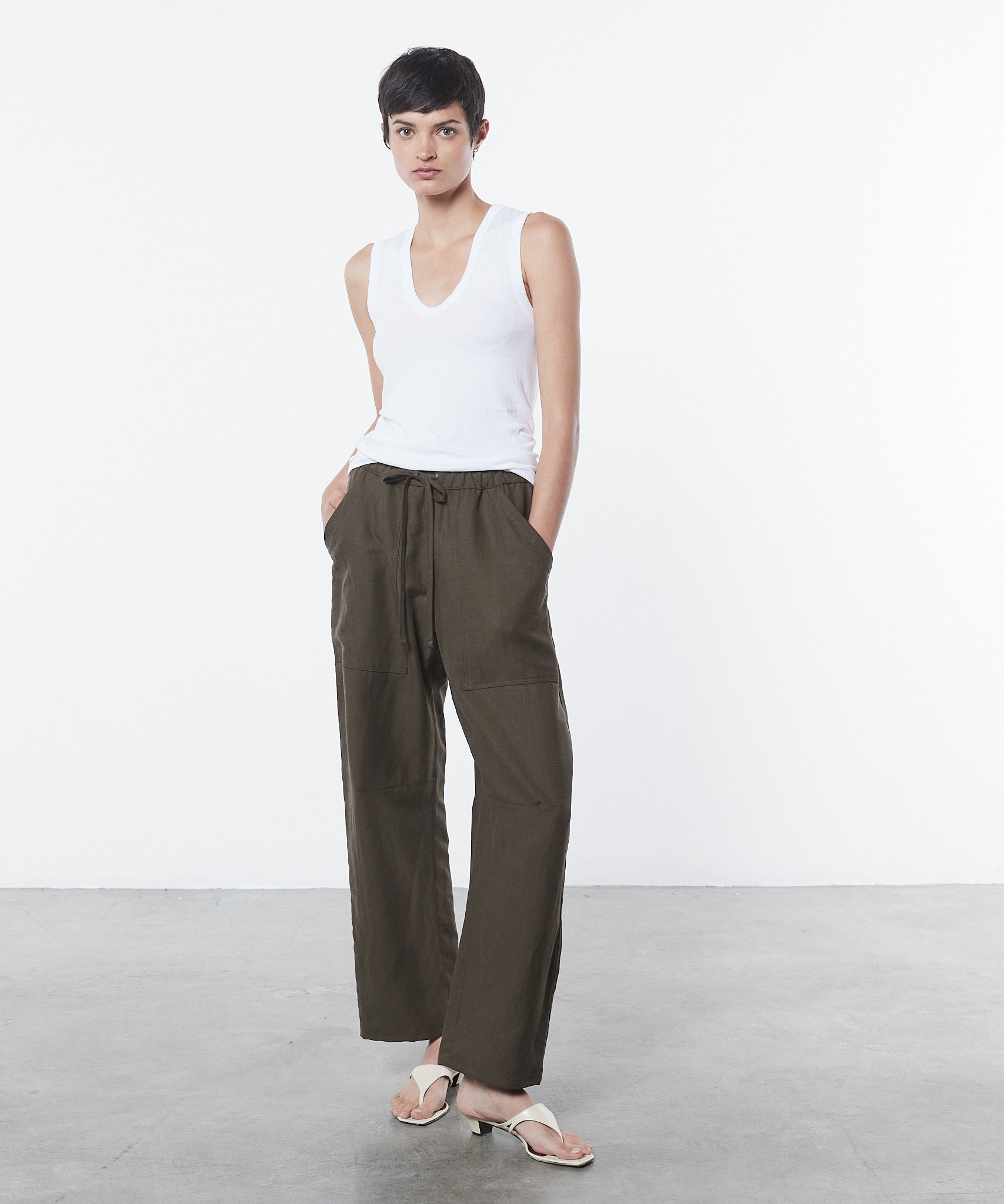 TEES/TANKS COTTON ESSENTIAL TANK IN WHITE Enza Costa