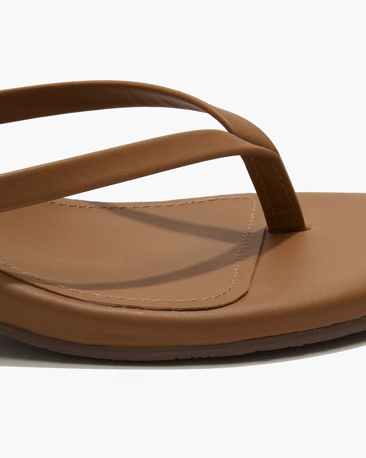 SHOES JULIA KITTEN HEEL IN CAMEL Tkees