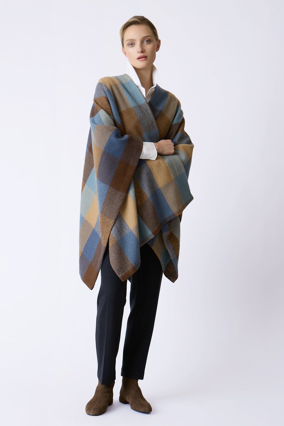 COATS/JACKET Montana Poncho in Autumn Check Kal Rieman