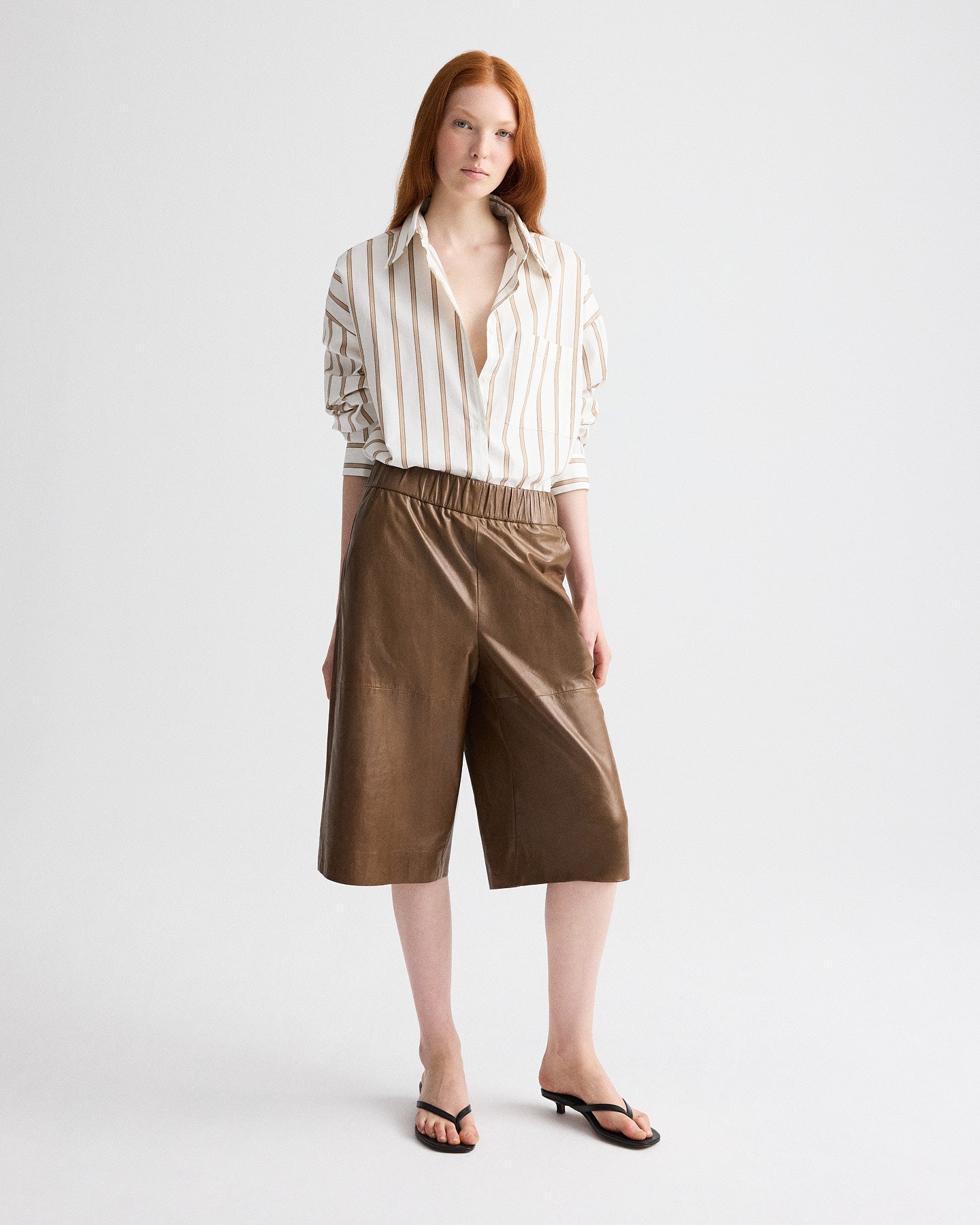 PANTS/SHORTS Leather Pull on Cropped Short in Tobacco TWP