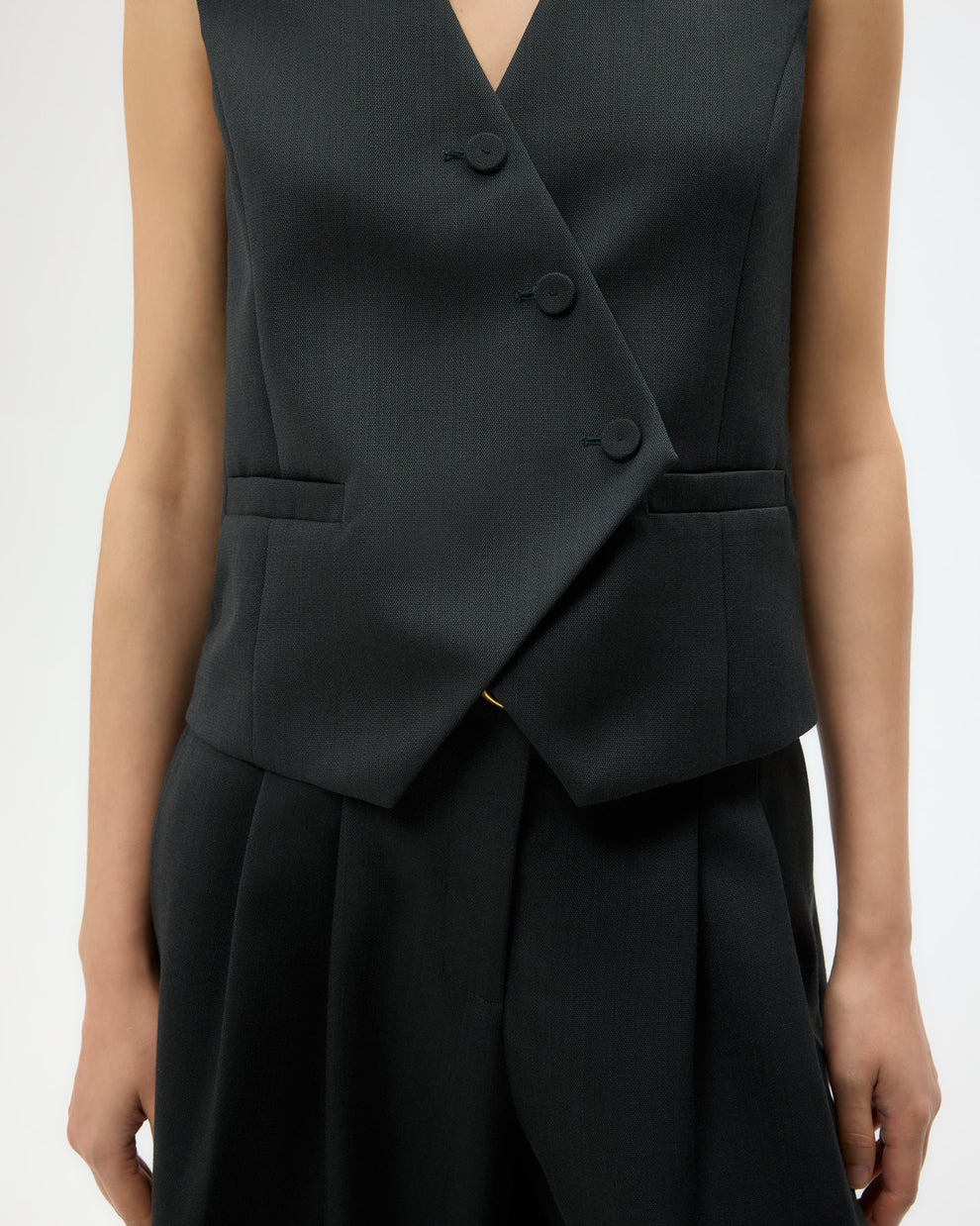 BLOUSES/SHIRTS/TOPS Tyler Vest in Dark Spruce TWP