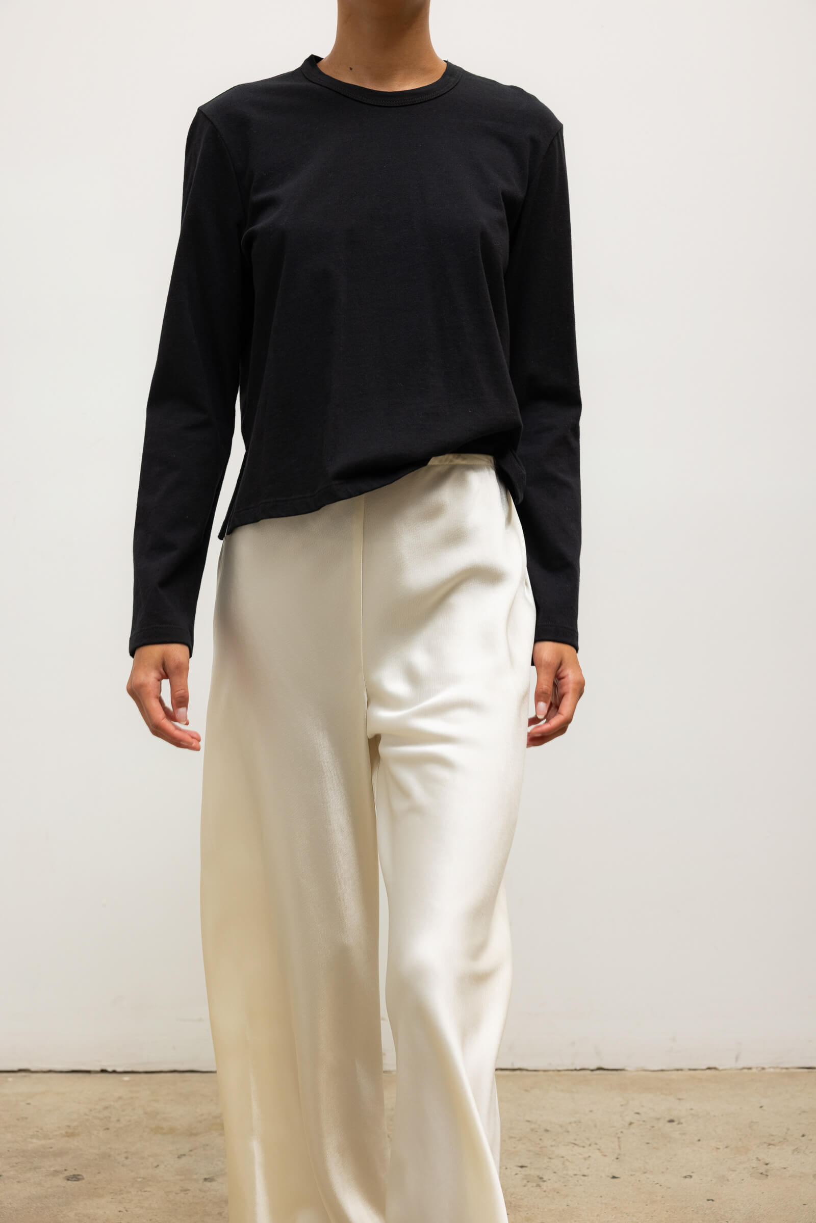 TEES/TANKS Margo Long Sleeve Tee in Black Leset