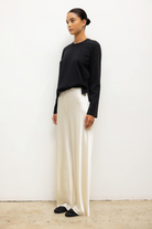 TEES/TANKS Margo Long Sleeve Tee in Black Leset