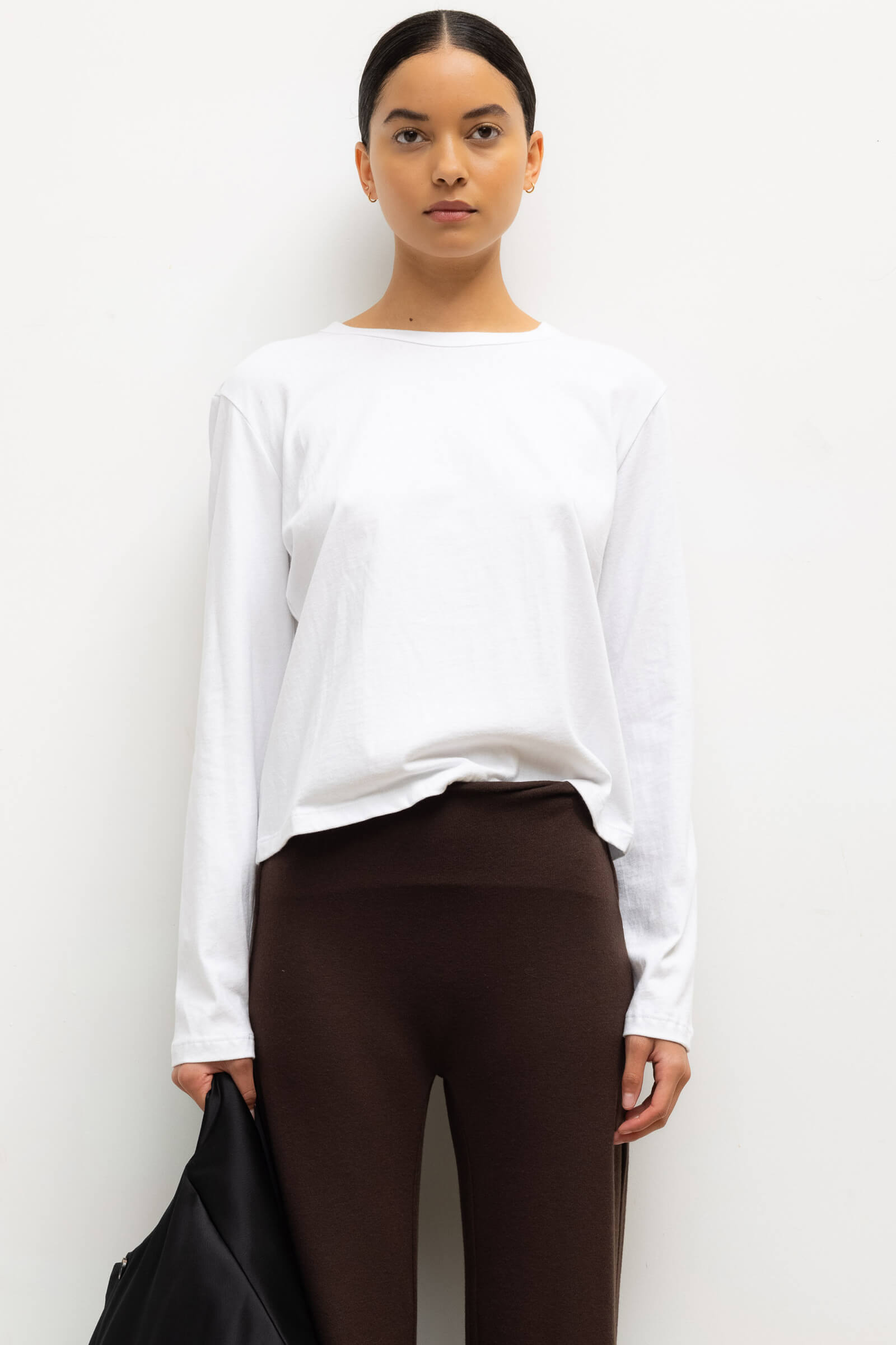 TEES/TANKS Margo Long Sleeve Tee in White Leset