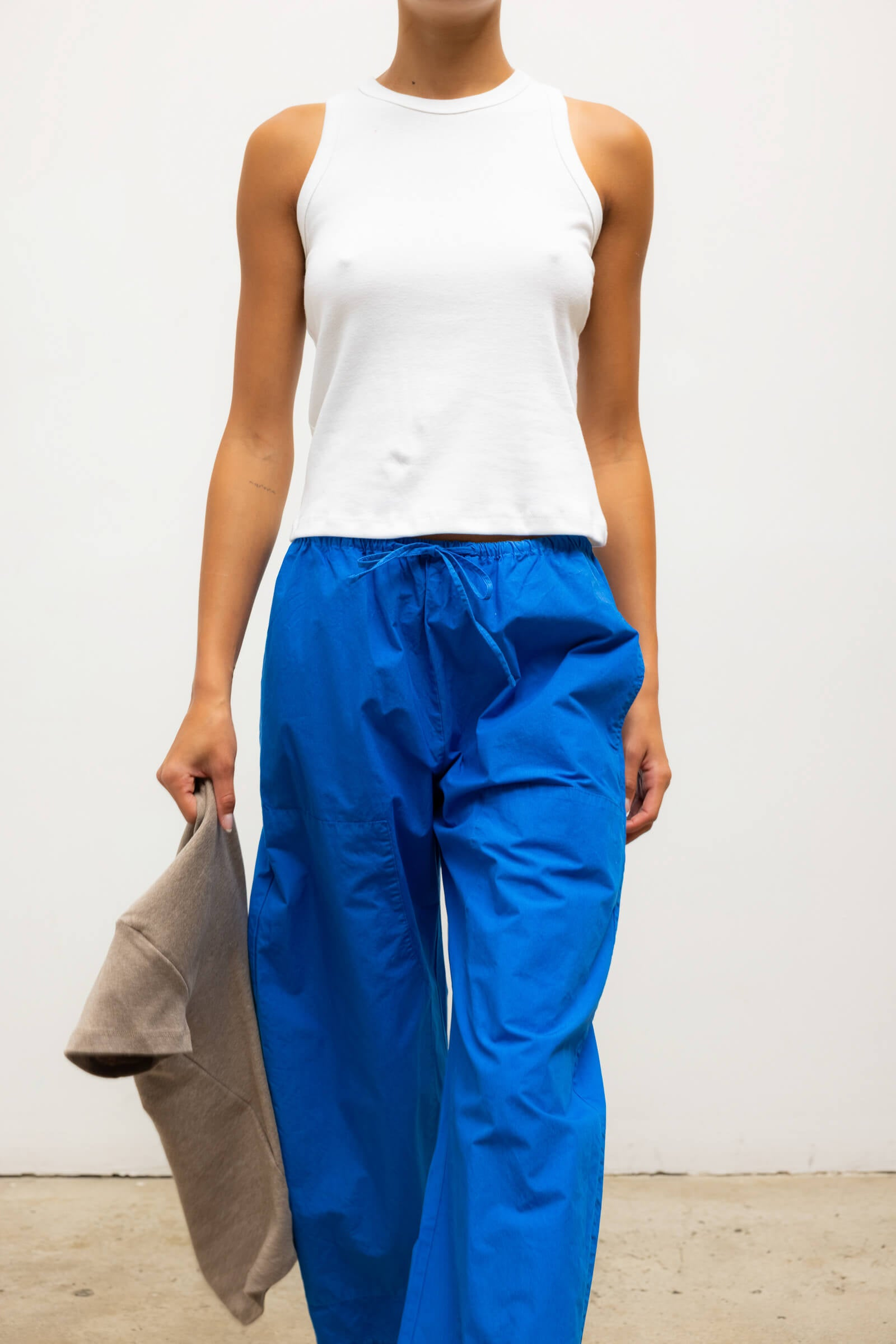 TEES/TANKS Nando High Neck Tank in White Leset