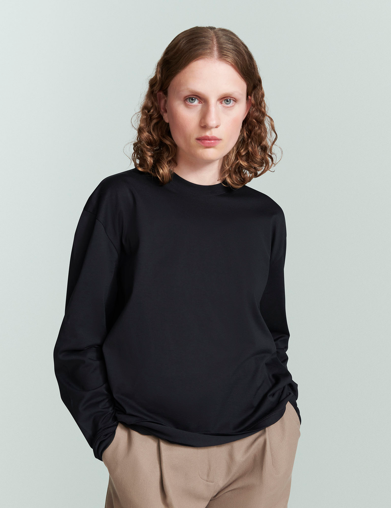 TEES/TANKS Long Sleeve Jersey Tee in Black Handvaerk