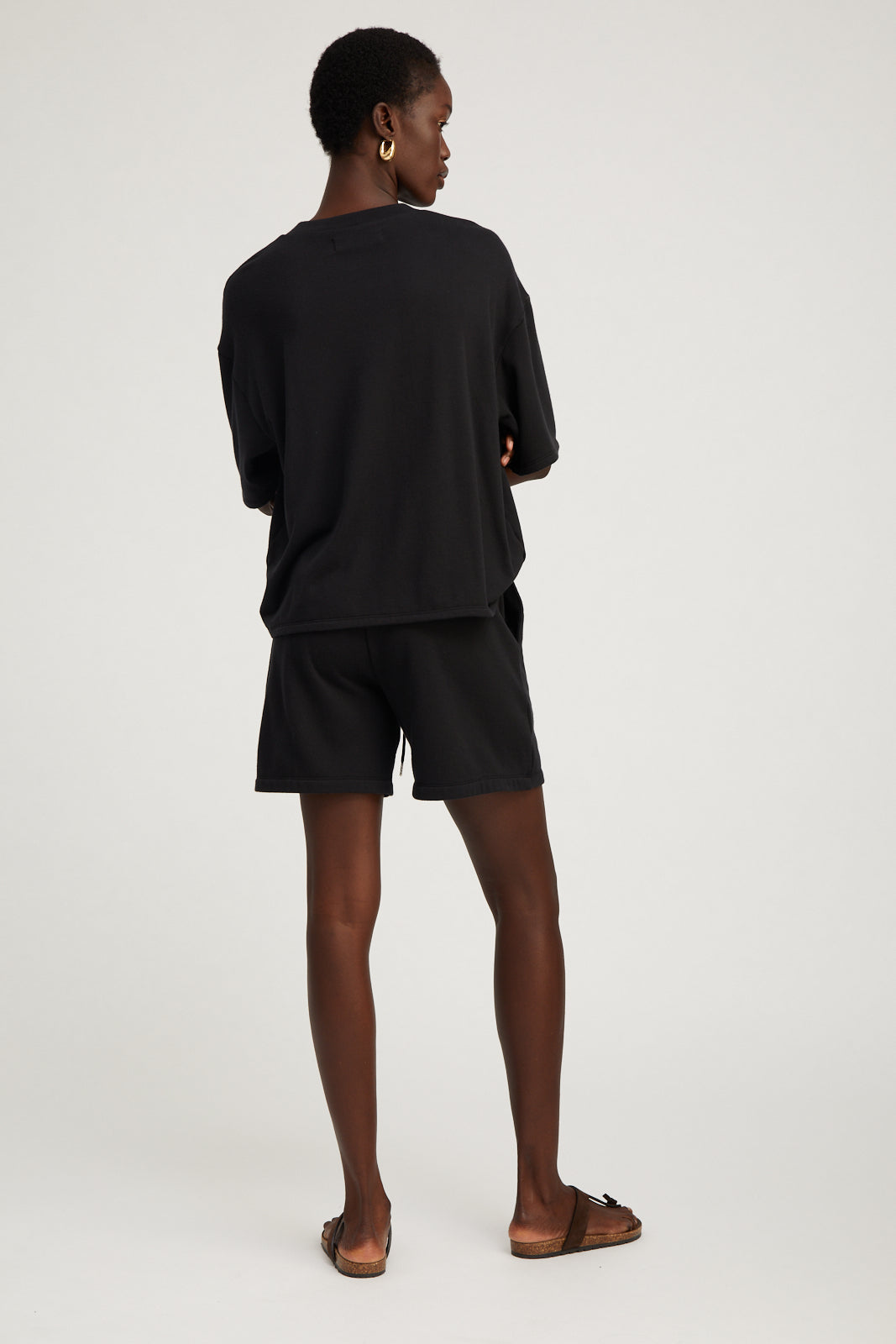 Baggy Sweatshort in Black – Serafina