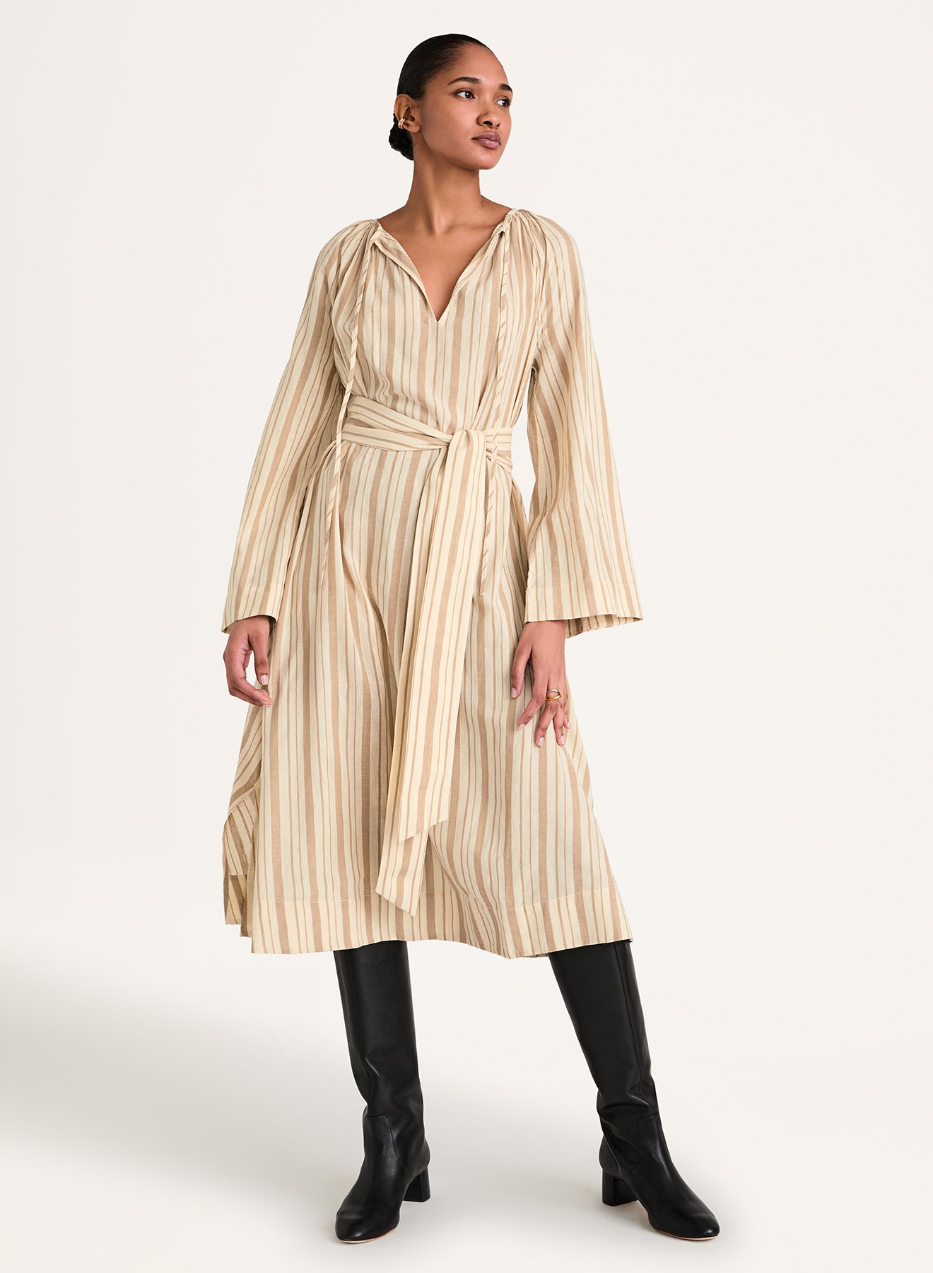 Ami Stripe Dress in Driftwood – Serafina