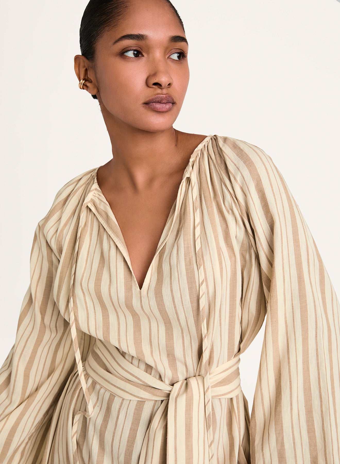 Ami Stripe Dress in Driftwood – Serafina