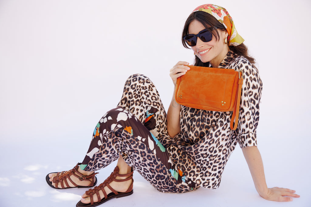 woman in la prestic set with a jerome dryfuss bag
