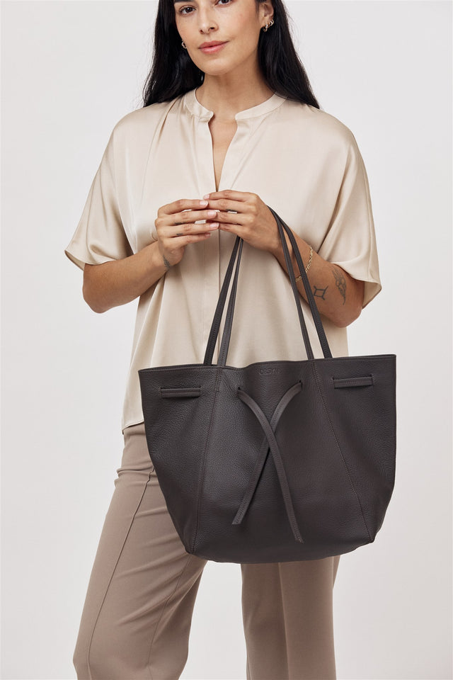 HANDBAGS Florence Tote in Cocoa ORSYN