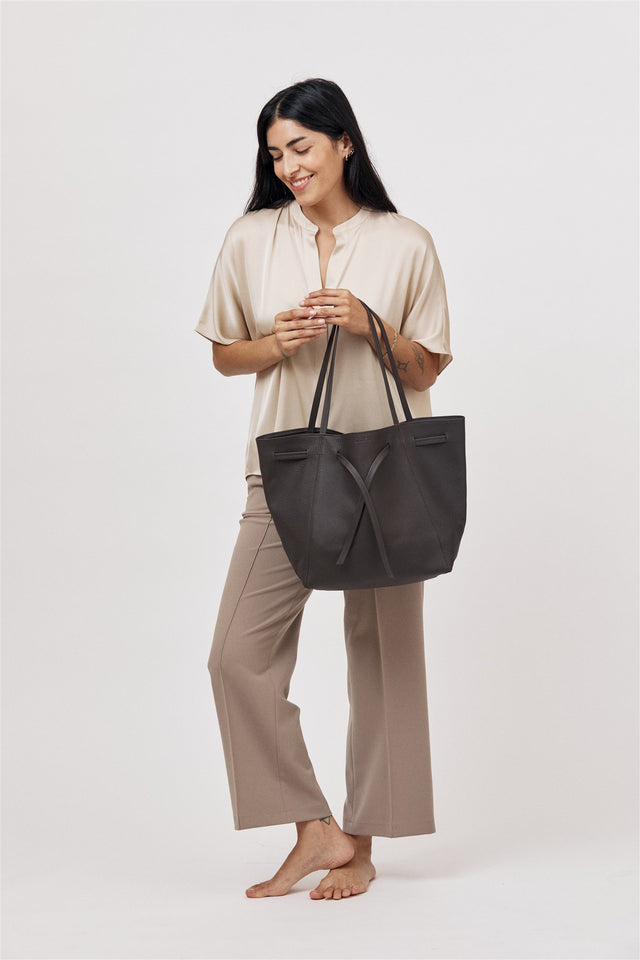 HANDBAGS Florence Tote in Cocoa ORSYN