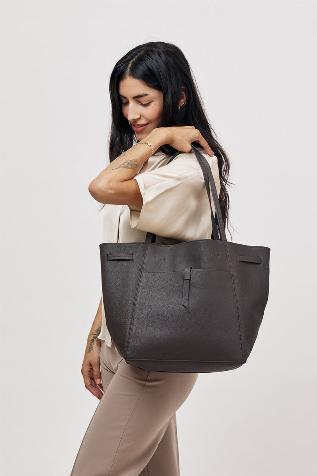 HANDBAGS Florence Tote in Cocoa ORSYN