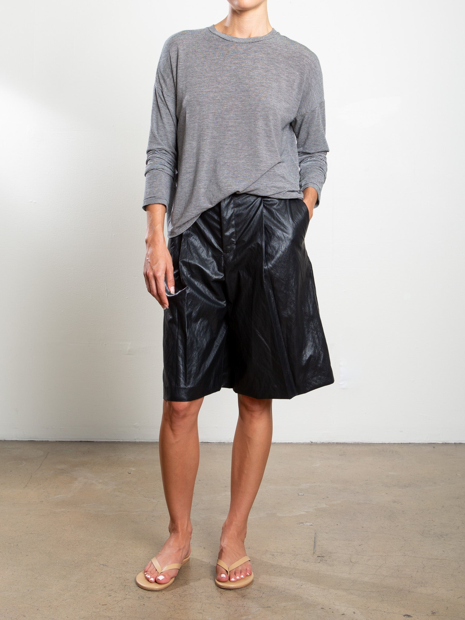 PANTS/SHORTS Inez Short in Black Pharaoh