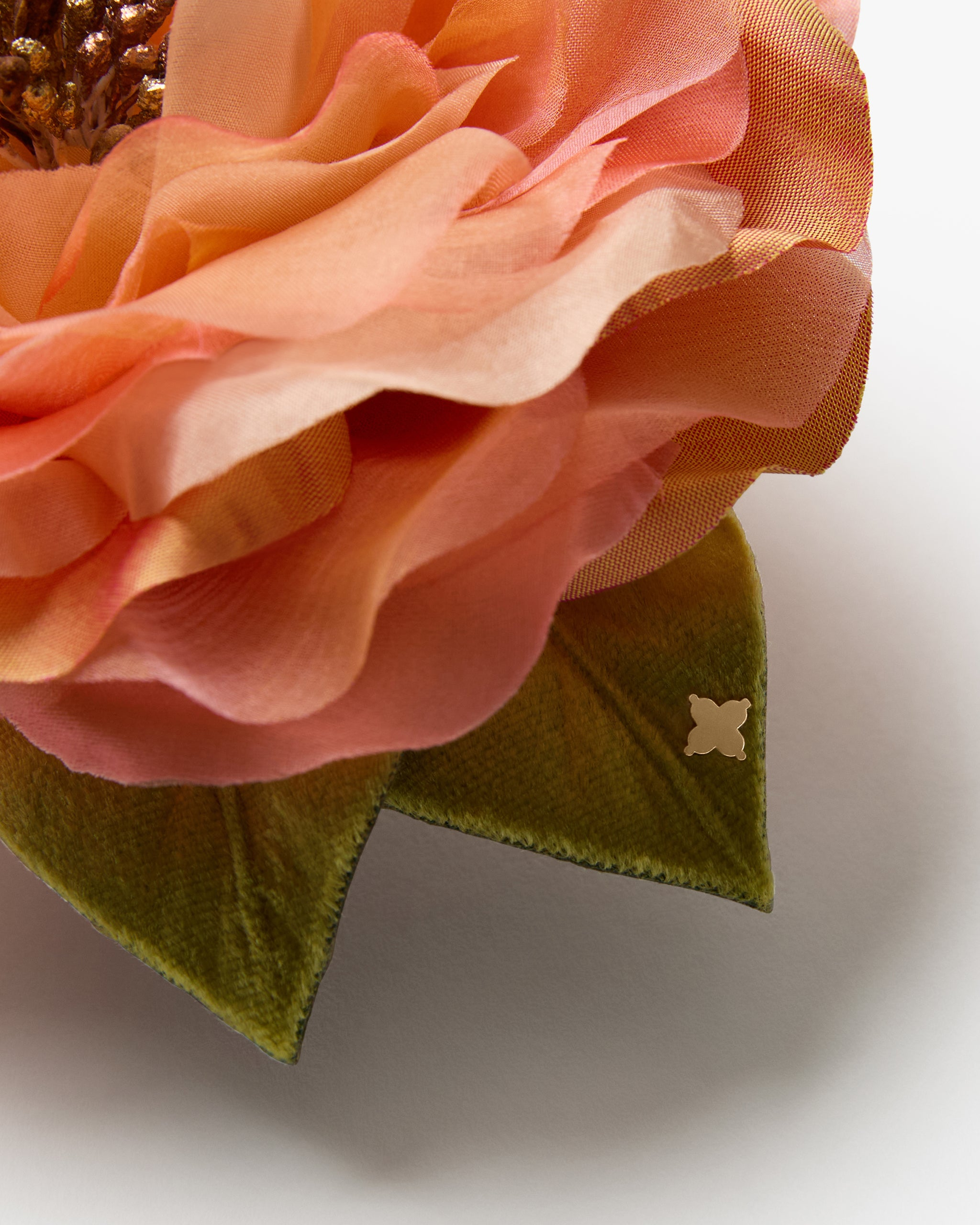 ACCESSORIES Peach Open Rose Pin Helena Simon