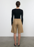 PANTS/SHORTS TWILL BERMUDA SHORT IN FATIGUE Enza Costa
