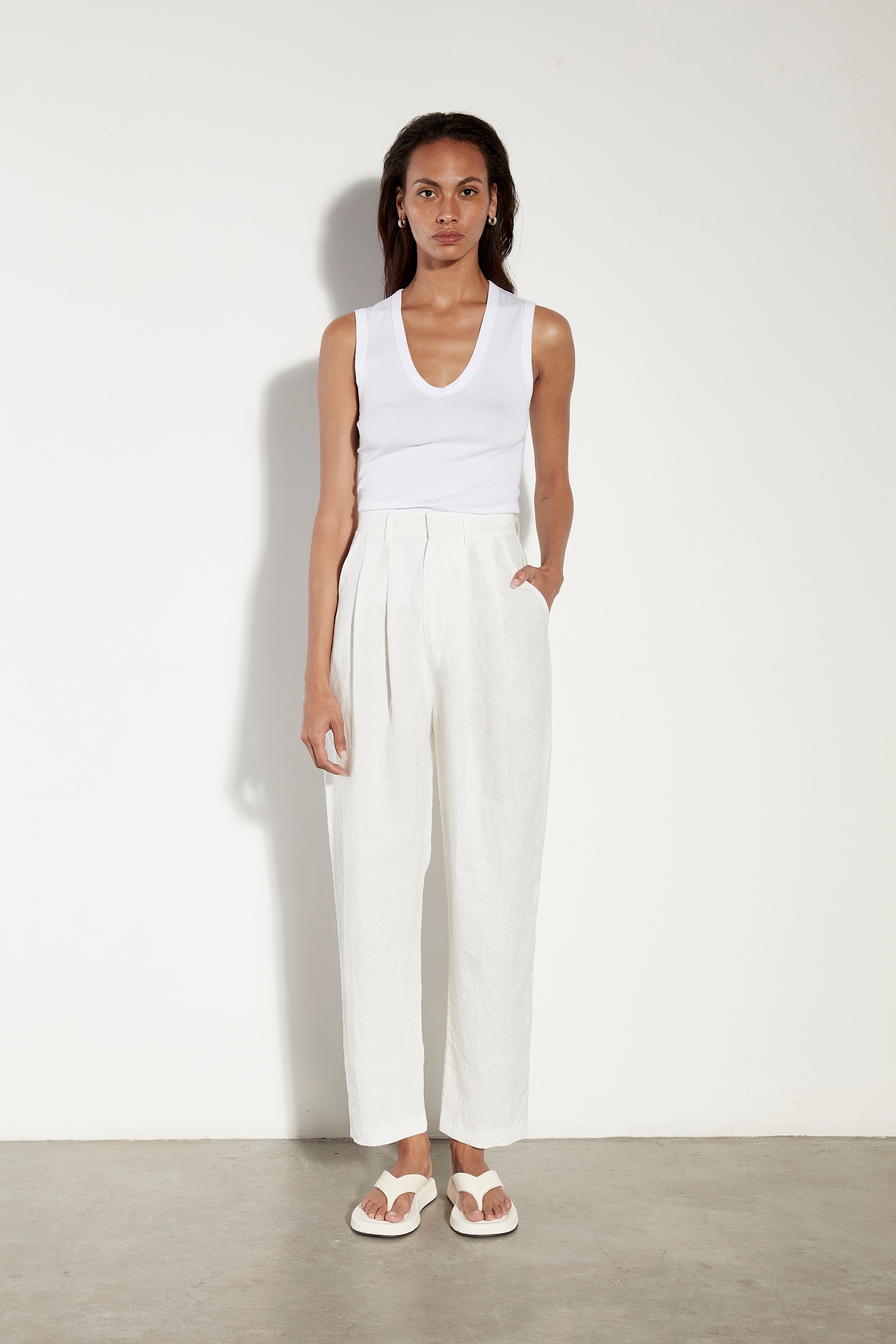 TEES/TANKS COTTON ESSENTIAL TANK IN WHITE Enza Costa