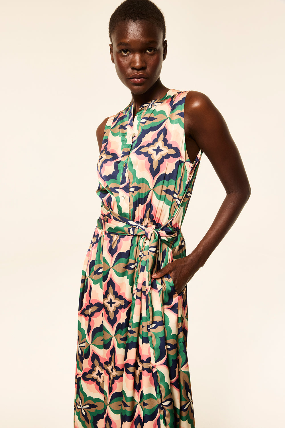 DRESSES/JUMPSUITS Anabella Dress in Prismatic Misa