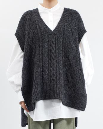Sweaters CT Plage Sweater Vest in Charcoal Grey CT Plage