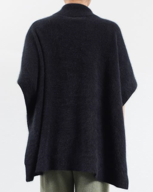 Sweaters CT Plage Sweater Cape in Black CT Plage