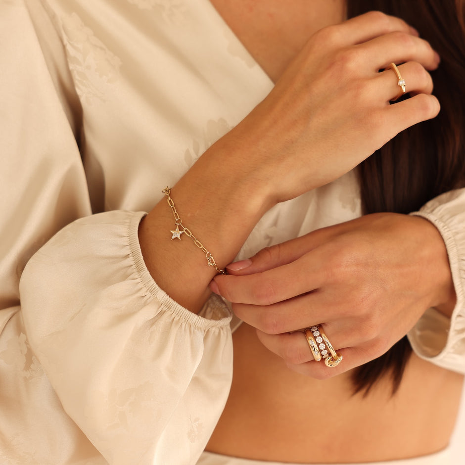 JEWELRY Cynthia Rose Paperclip Charm Bracelet in Yellow Gold Dana Rebecca
