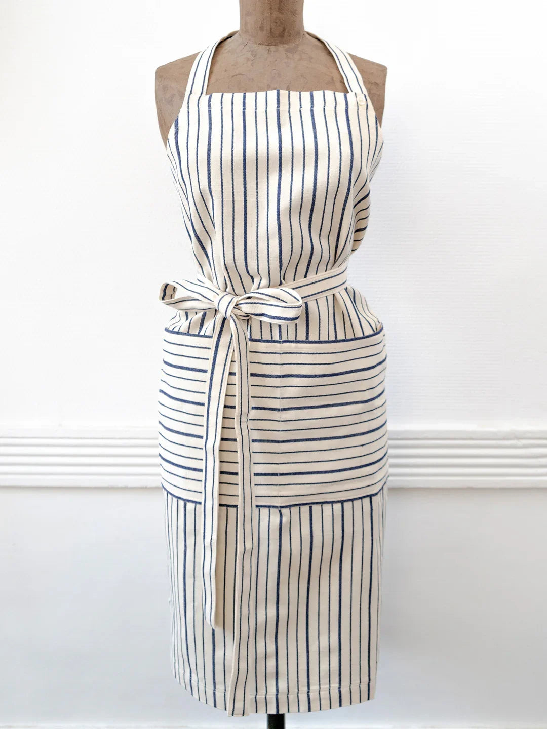 HOME ACCESSORIES LONG APRON WITH POCKET Tensira