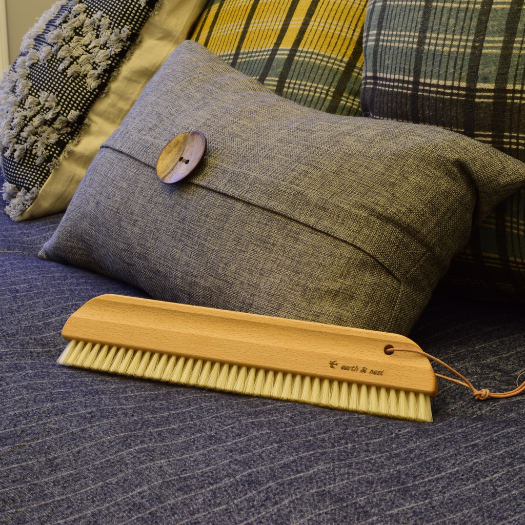 HOME ACCESSORIES Upholstery & Bed Brush Earth & Nest