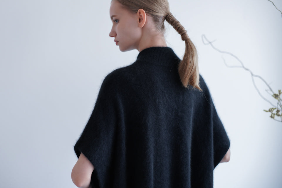 Sweaters CT Plage Sweater Cape in Black CT Plage