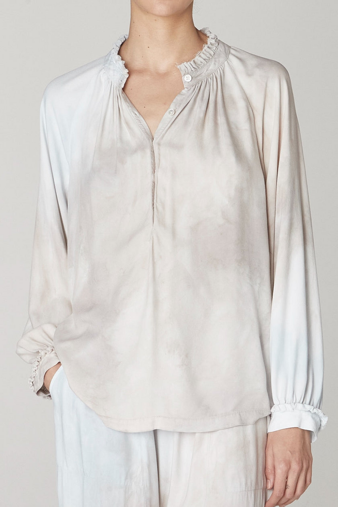 Tops Raquel Allegra Sabine Blouse in Blue Cloud Raquel Allegra