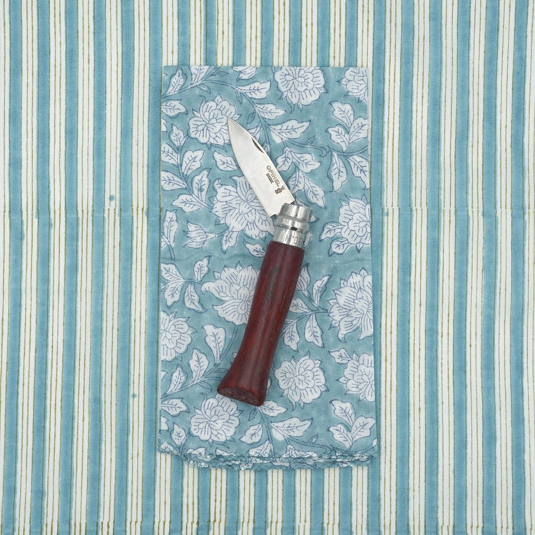 HOME DECOR Suzette Napkin in Iris Air Suzette a table