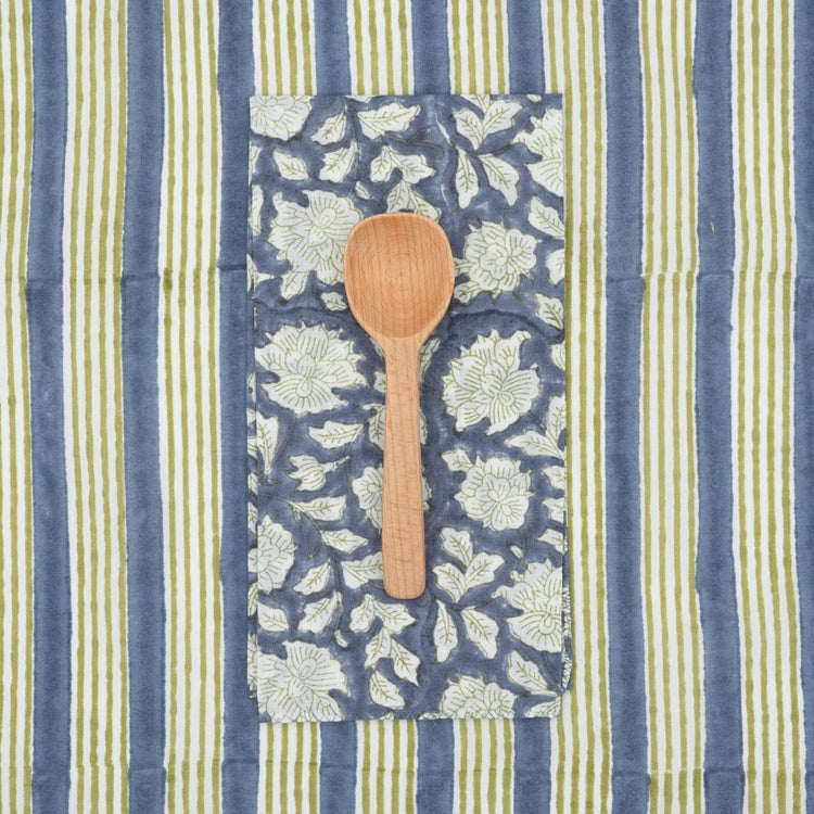 HOME DECOR Suzette Napkin in Iris Moonlight Suzette a table