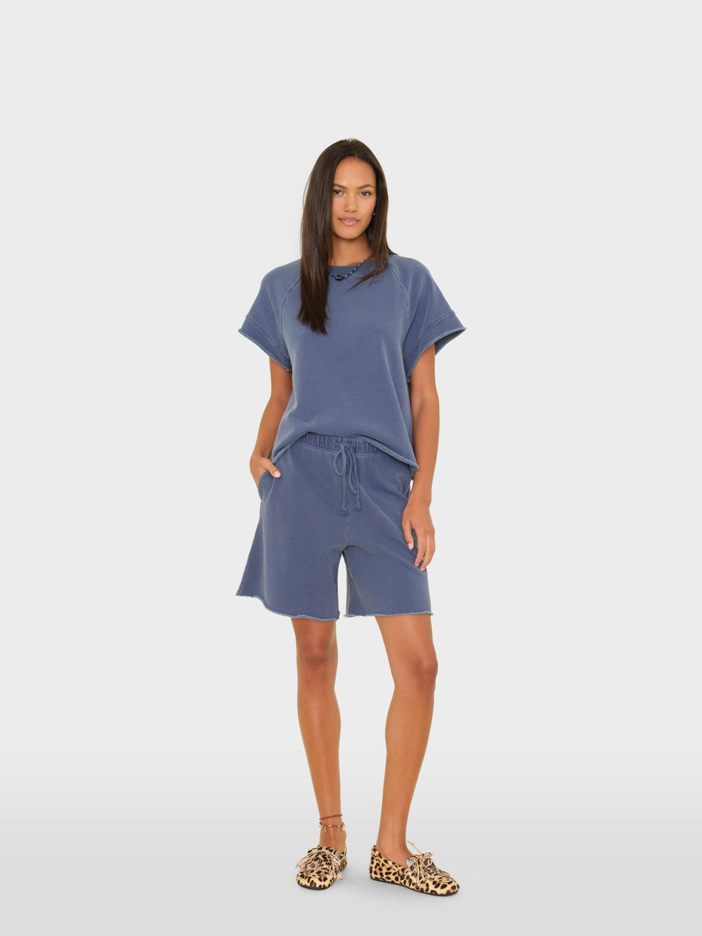 LOUNGE Rocco Sweatshort in Vintage Navy Xirena