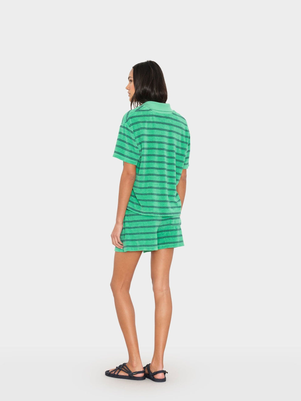 LOUNGE Shayden Terry Sweatshort in Jalapeno Xirena