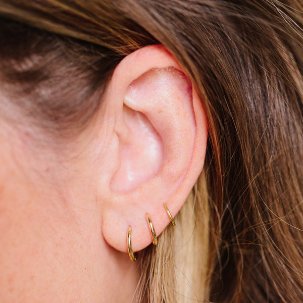 Earrings Zoe Chicco Small Huggies in Yellow Gold Zoe Chicco