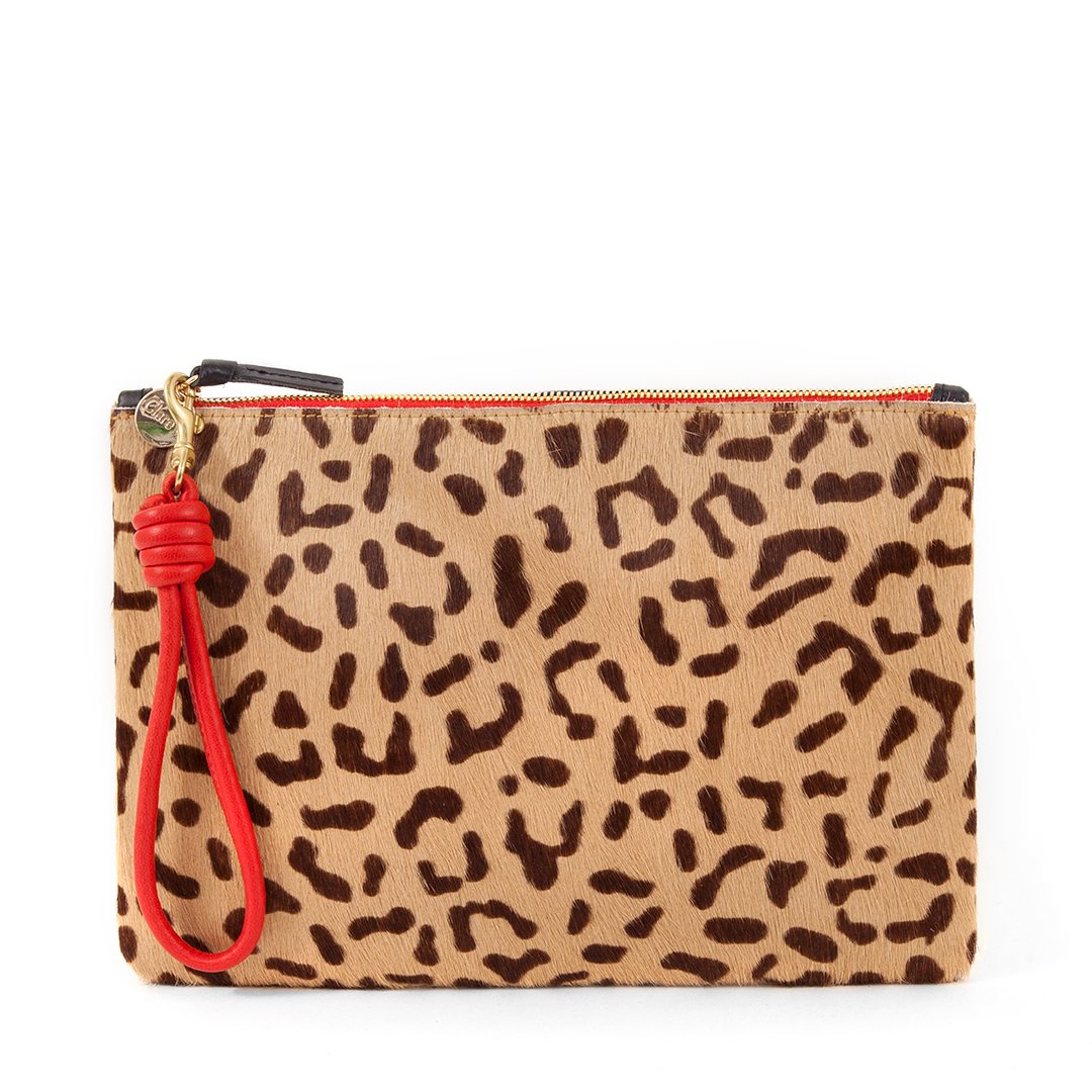 Clare V. Flat Clutch in Cat – Serafina