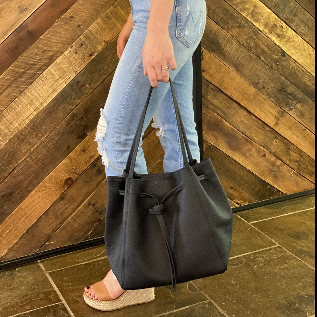 Handbags Orsyn Florence Tote in Black Orsyn