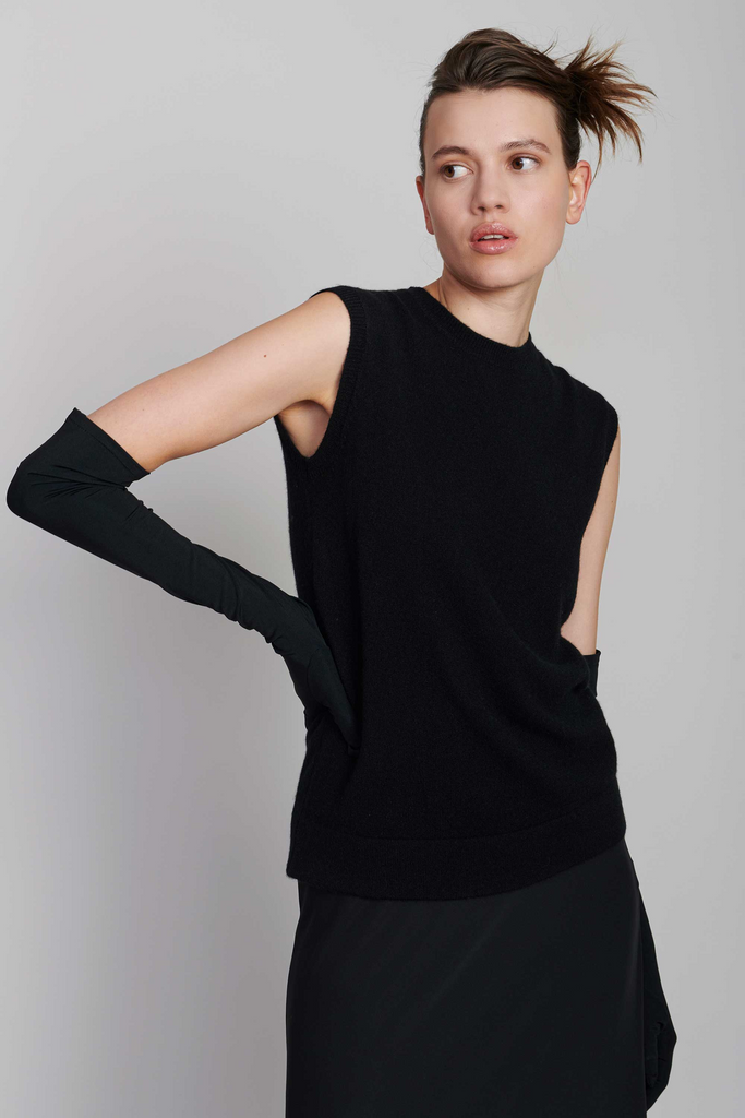 Tops Organic by John Patrick Sleeveless Shell in Black Organic by John Patrick